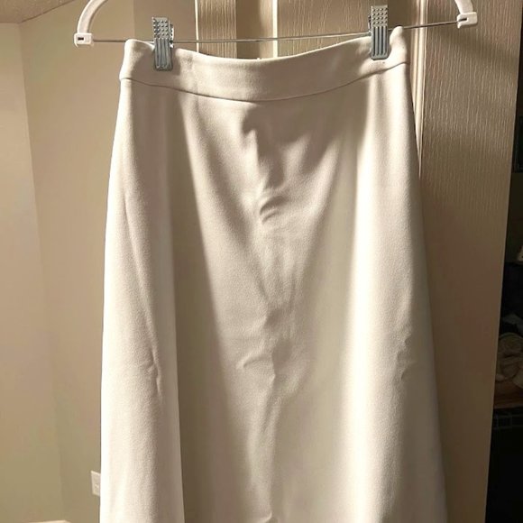 NWOT Oak and Fort Skirt - Picture 1 of 4